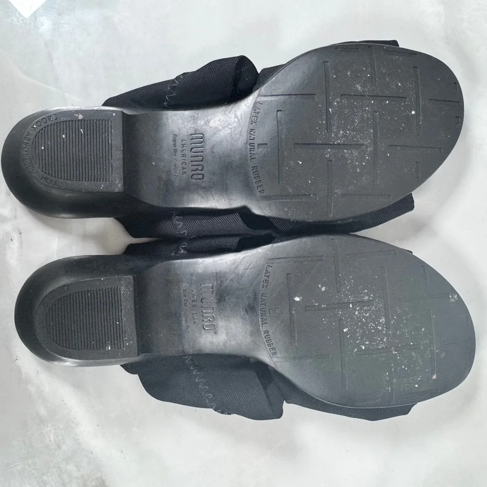 Munro American Black Double Strap Knotted Sandals Slip On Cruise Resort 8 WW